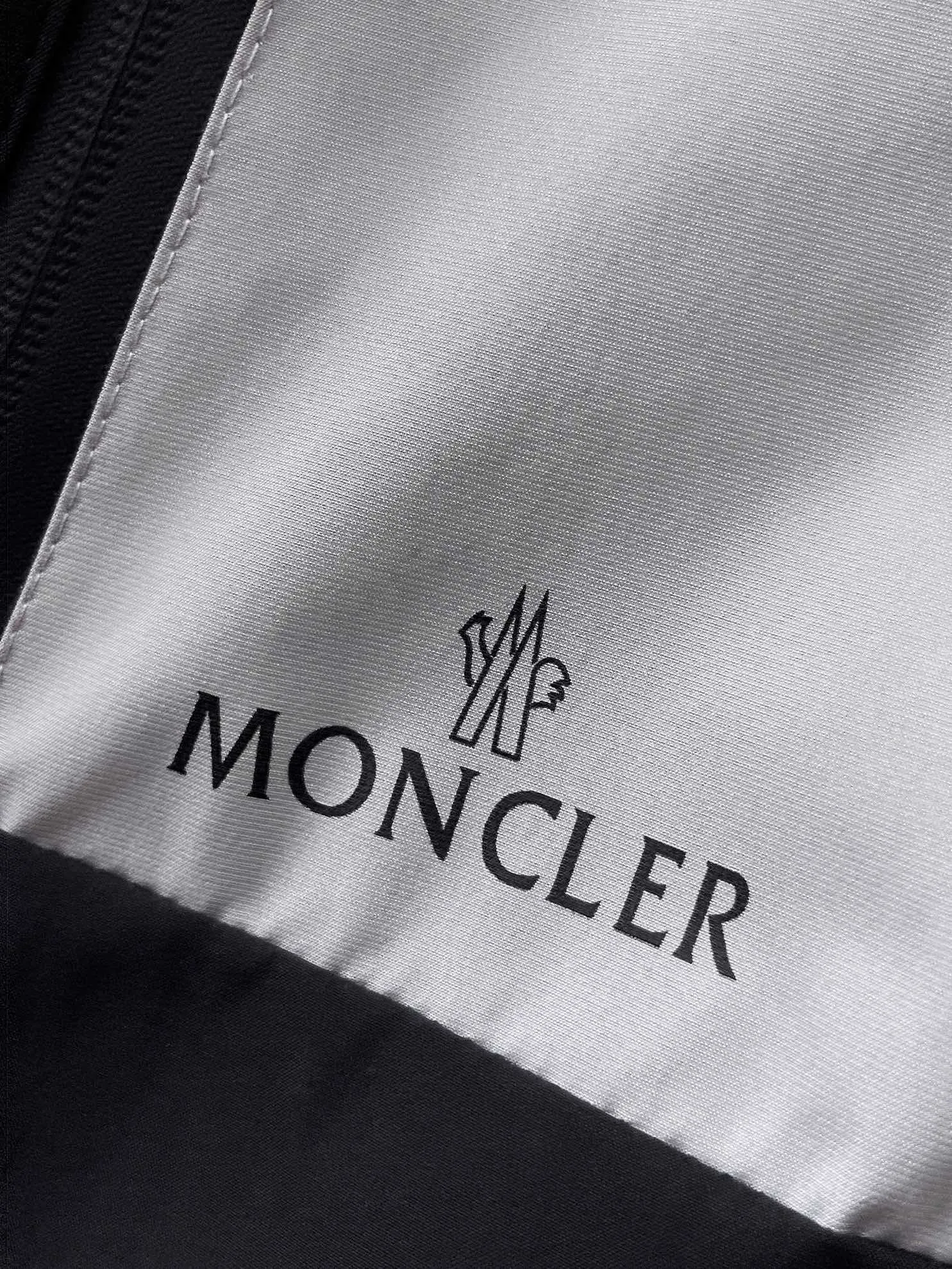 Same Style， ， 2026 New Arrival ， Original Premium Breathable ， ， ， Quality。 ， Sizes：M～3XL